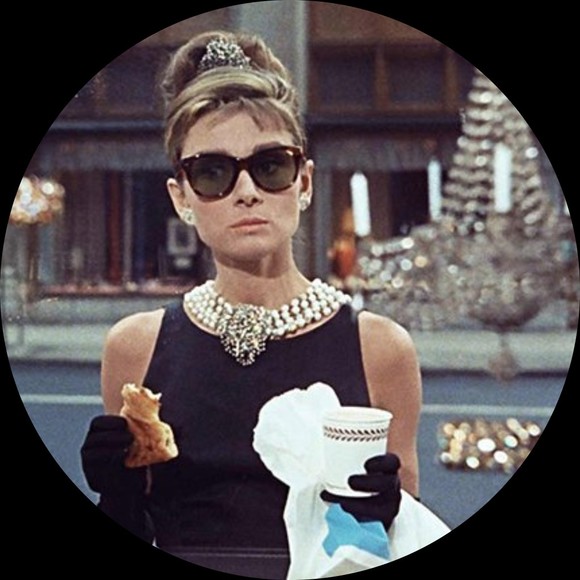 Profile Picture of Pamela Minetti (@pammin) on Poshmark