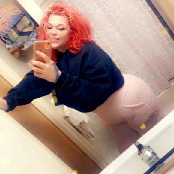 Tiffany Hippen - Poshmark Profile Picture of Tiffany Hippen (@tipgang94) on Poshmark