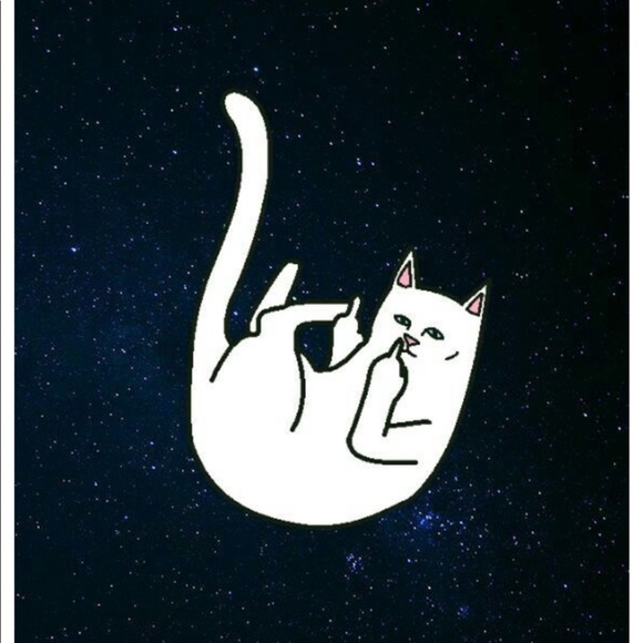 Profile Picture of Daniel Pena (@ayyyitsdani7) on Poshmark