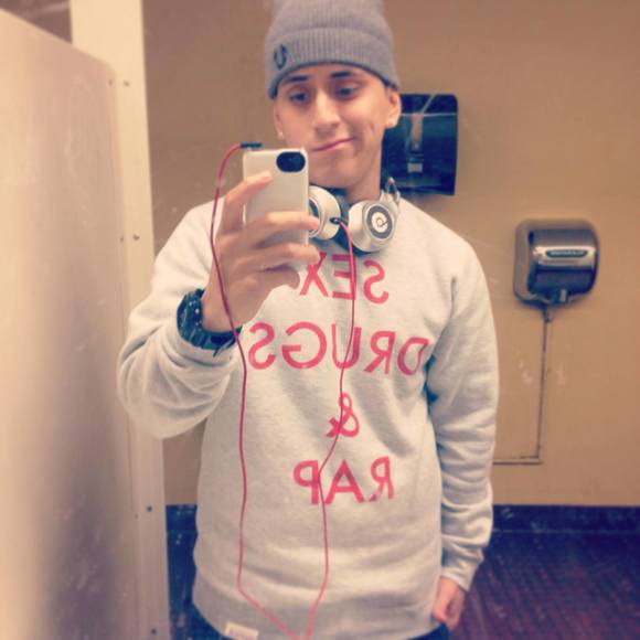 Profile Picture of Javier Inga (@ingaronald) on Poshmark