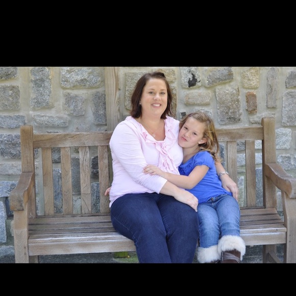 Adelynn Clement - Poshmark Profile Picture of Adelynn Clement (@aeclement20) on Poshmark