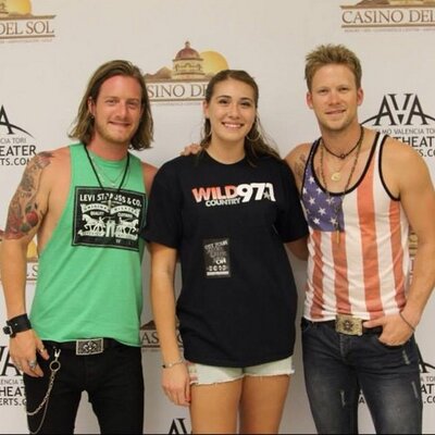 Profile Picture of Stephanie Mendivil (@vballsteph13) on Twitter