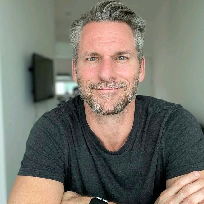 Profile Picture of James Magnus (@james.magnus) on Tiktok