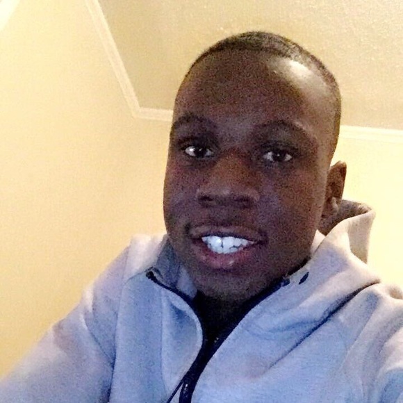 Profile Picture of Irvin Scott (@scott225) on Poshmark