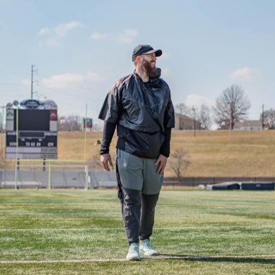 Profile Picture of Coach Medlock (@JakeMedlock) on Twitter