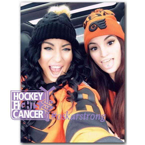 Profile Picture of Lindsey Marmer (@lindseymarmer) on Poshmark