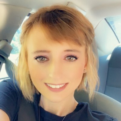 Profile Picture of Renee Ayers (@reneeayers13) on Twitter