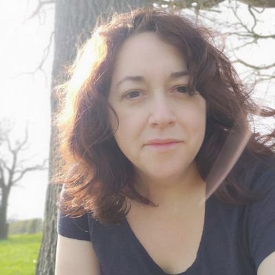 Profile Photo of Lisa Ford (@Larkingford) on Twitter