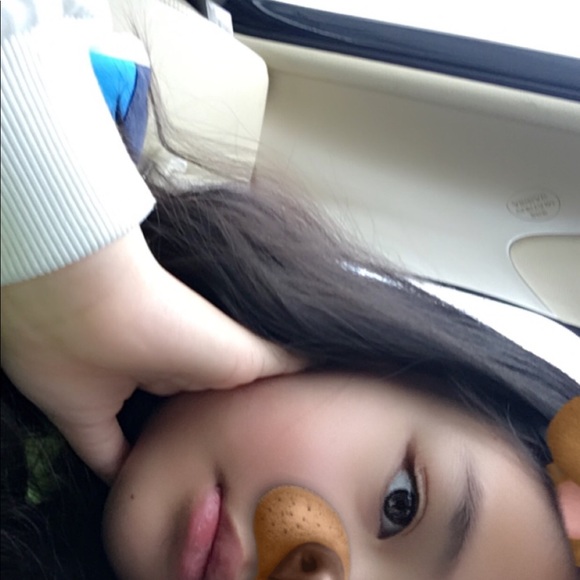 Profile Picture of Lena Nguyen (@itslowkeylena) on Poshmark