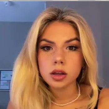 Profile Picture of baily.goes.spinn (@avo..bailey) on Tiktok