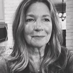 Profile Picture of Tracy Schellhorn (@tracy_the_tile_lady) on Instagram