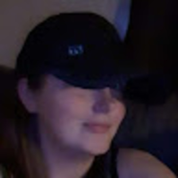 Profile Picture of Codey Day (@codeyday10) on Poshmark