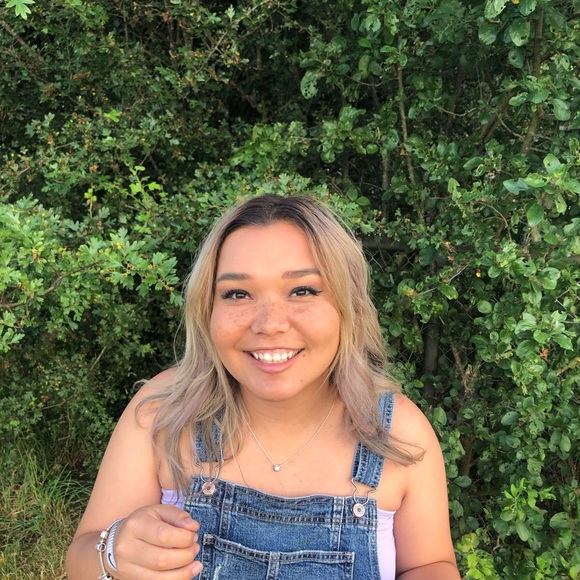 Aurellia Nelson - Poshmark Profile Picture of Aurellia Nelson (@aurelliababe) on Poshmark