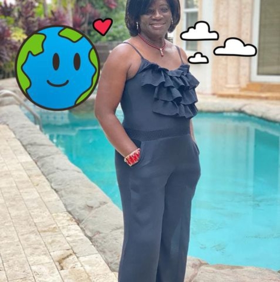 Profile Picture of Phyllis James (@jamesfam7) on Poshmark