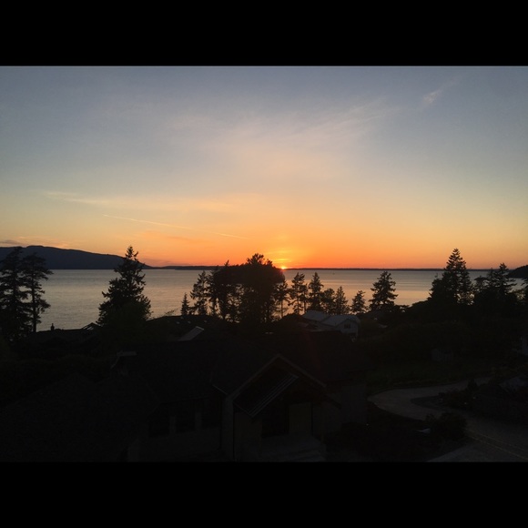 Profile Picture of Maddy Bryan (@maddybryan) on Poshmark