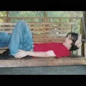 Profile Picture of Kristen Hellmers (@oxoblondie04) on Youtube