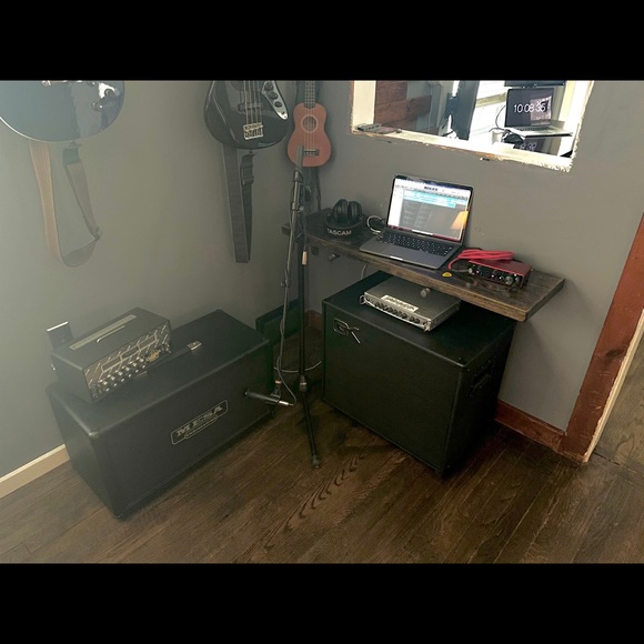 Profile Picture of Ryan Mattera (@ryan_mattera) on Poshmark