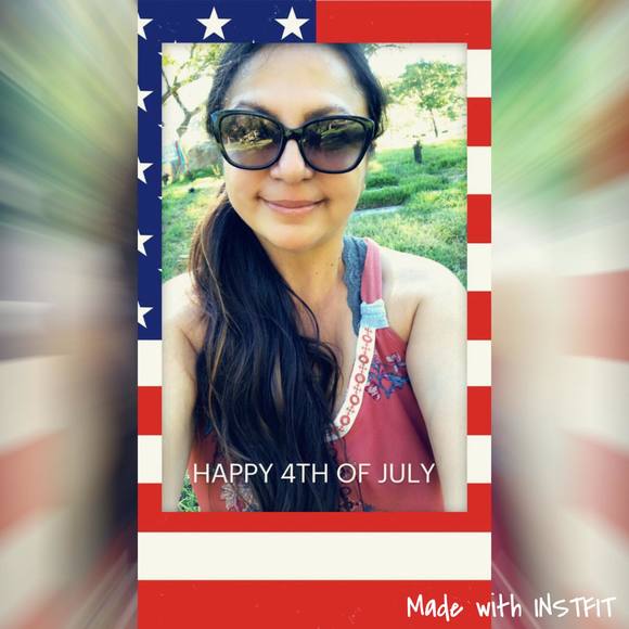 Profile Picture of Angela Broux (@mommacheepy) on Poshmark