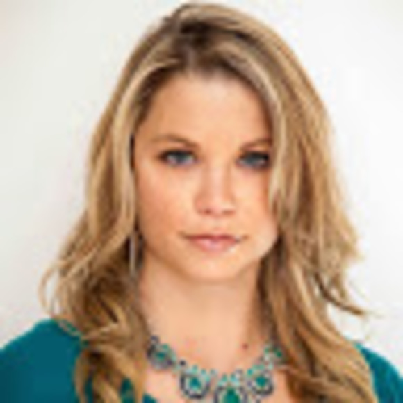 Profile Picture of Erica Mowrey (@mowreyerica) on Poshmark