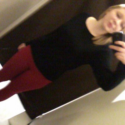 Profile Picture of Lola Lu (@lolalu22) on Twitter