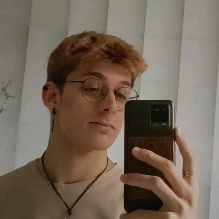 Profile Picture of Adamantino (@adamantino) on Tiktok