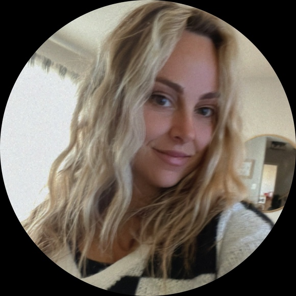 Cindy Becker - Poshmark Profile Picture of Cindy Becker (@cinb777) on Poshmark