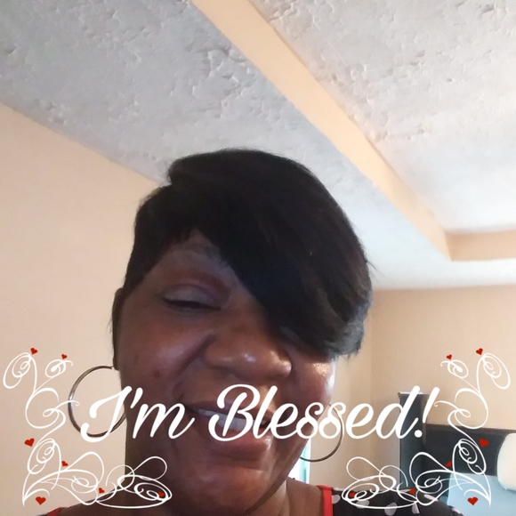 Profile Picture of Janice Thompson (@janicethomps473) on Poshmark