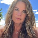 Profile Picture of Donna Ginter (@donnaleeginter) on Instagram