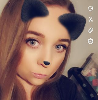 Profile Picture of Kellie Devaney (@kelliBABES) on Facebook