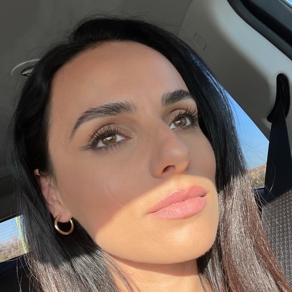 Profile Picture of Fabjola Prekelezaj (@fabjolap) on Poshmark
