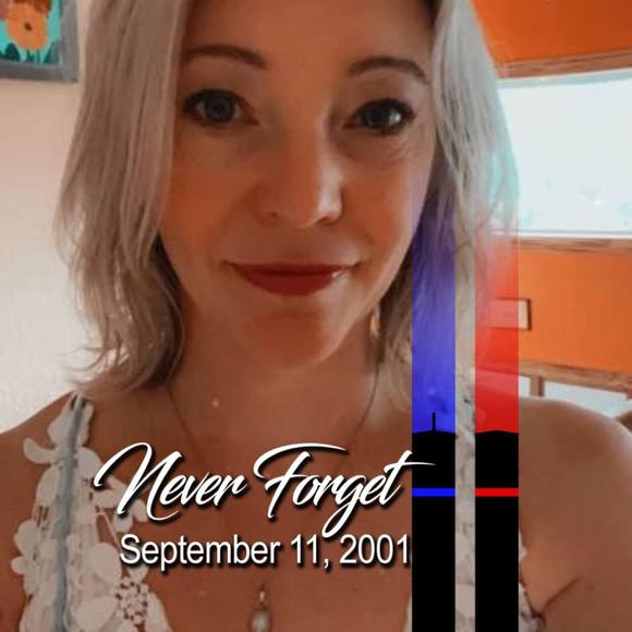 Profile Picture of Chrissy Boeckmann (@cater8072) on Poshmark