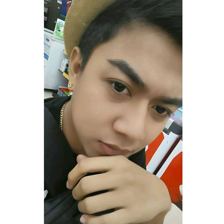 Profile Picture of ⚚ϻiʗʜāɛℓ👌 (@michael.ariola) on Tiktok