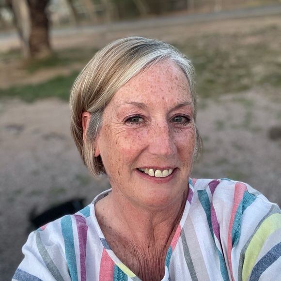 Stephanie Teed - Poshmark Profile Picture of Stephanie Teed (@stephanie_teed) on Poshmark