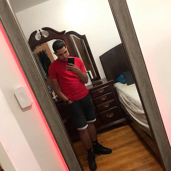 Profile Picture of Jose Capellan (@jose_capellan) on Poshmark