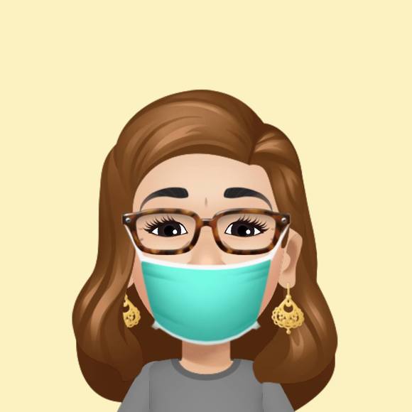 Profile Picture of Cindy Sloss (@cindysloss) on Poshmark