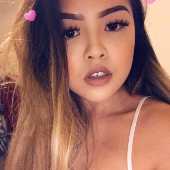 Profile Picture of Christina Chao (@ceeceebabess) on Poshmark