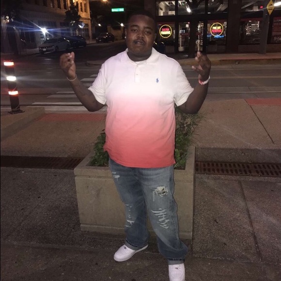 Profile Picture of George Stewart (@kingswagg12) on Poshmark