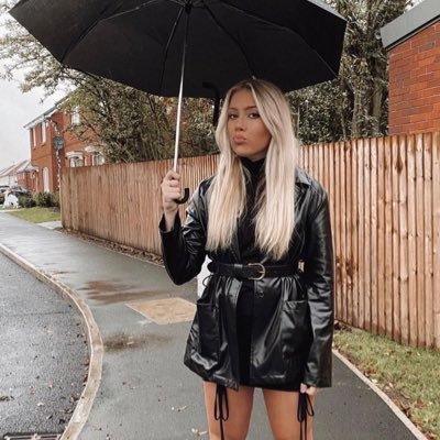 Profile Picture of Rachel Wolf (@rachwoof) on Twitter