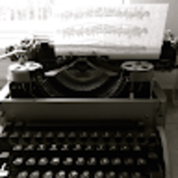 Profile Picture of Aubrey Fineout (@ajadesunshine) on Poshmark