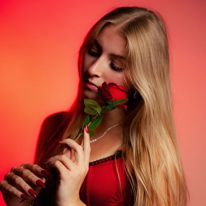Profile Picture of claragillett (@claragillett) on Tiktok