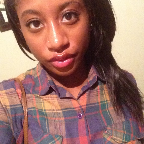 Chyanne Moton - Poshmark Profile Picture of Chyanne Moton (@chddmo) on Poshmark