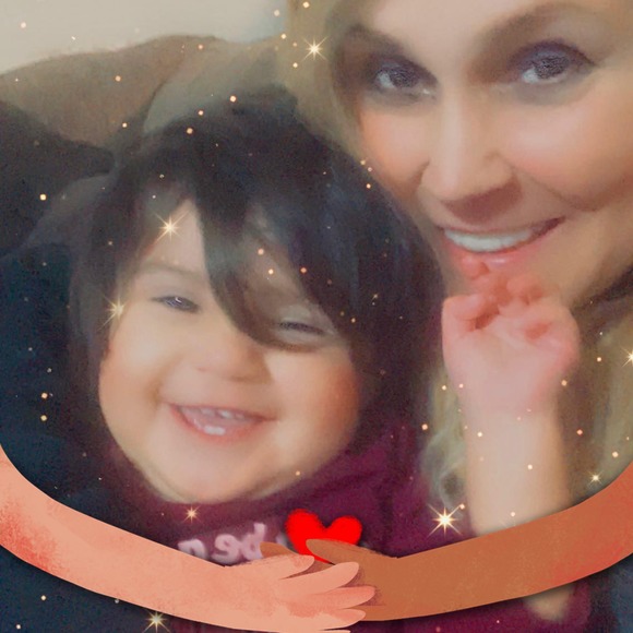 Profile Picture of Shantel Watson (@zeodoulos) on Poshmark