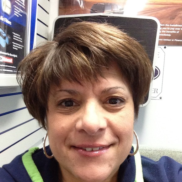 Profile Picture of Sandy Fonash (@sandyf3730) on Poshmark