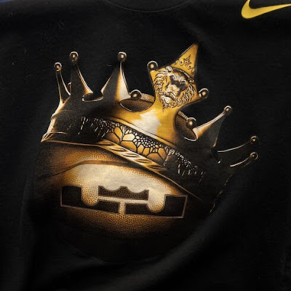 Profile Picture of Tyler Huddleston (@tyler56190) on Poshmark