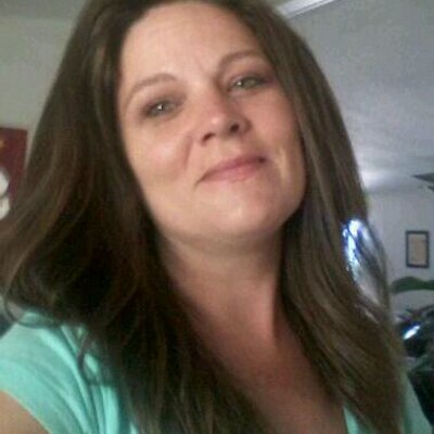 Profile Picture of Tara Mckay (@mamavern13) on Twitter