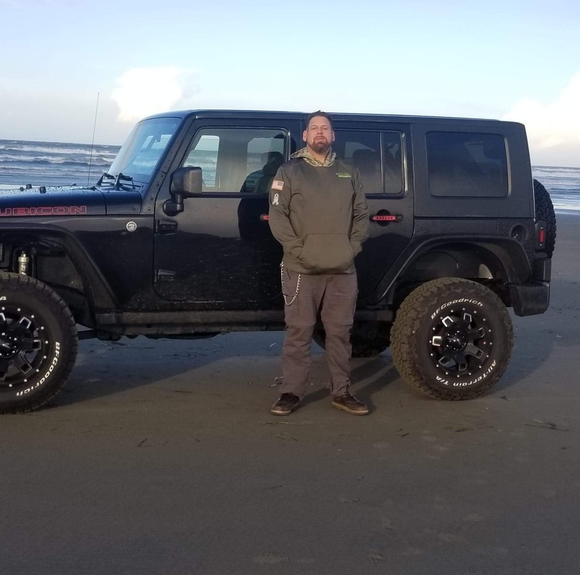 Profile Picture of Joe Cantrell (@joe_cantrell) on Poshmark