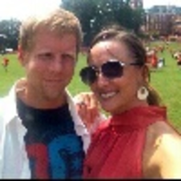 Profile Picture of Stephanie Epps (@steph57epps) on Poshmark
