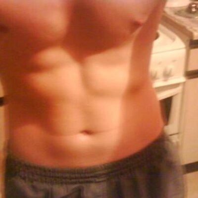 Profile Picture of David McVey (@Davie1990) on Twitter