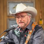 Profile Picture of Darrell McCall (@Darrell-McCall) on Facebook