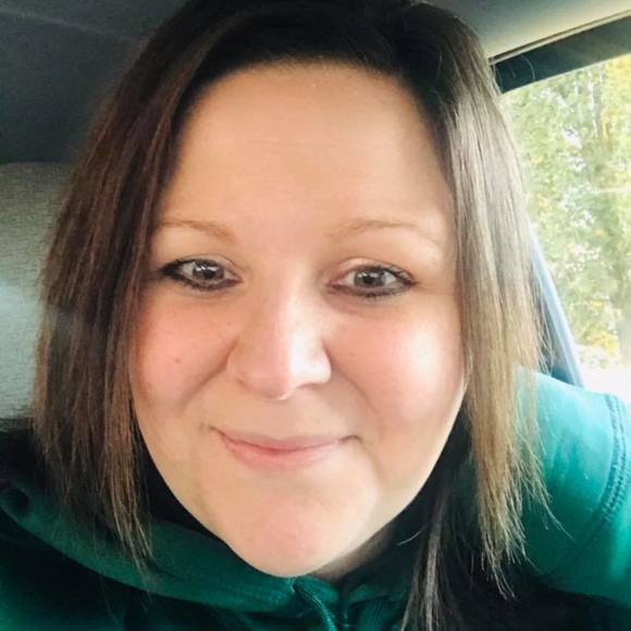 Profile Picture of Erin Kulpinski (@erink87) on Poshmark